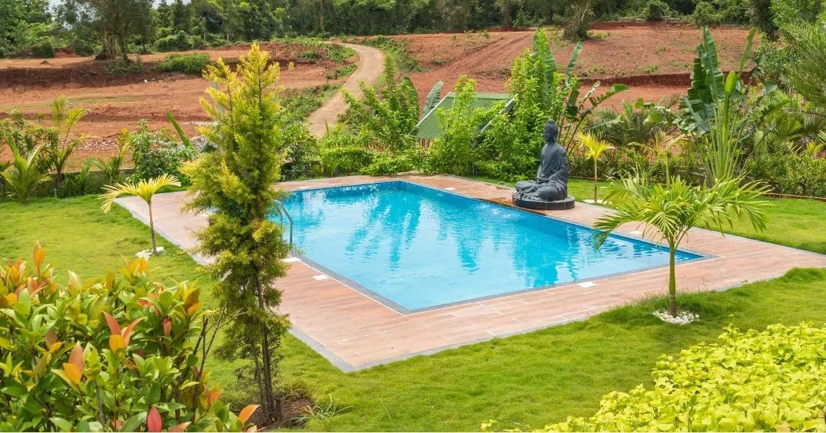 Kanasu garden and pool